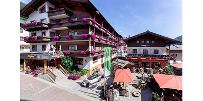 Mountainbike Urlaub - Klassifizierung: 4 Sterne S - Schönau am Königssee - eva,VILLAGE****S Hotel mitten in Saalbach direkt an den Gondeln, Trails, Bikepark und Guiding von Bike'n Soul - eva, VILLAGE