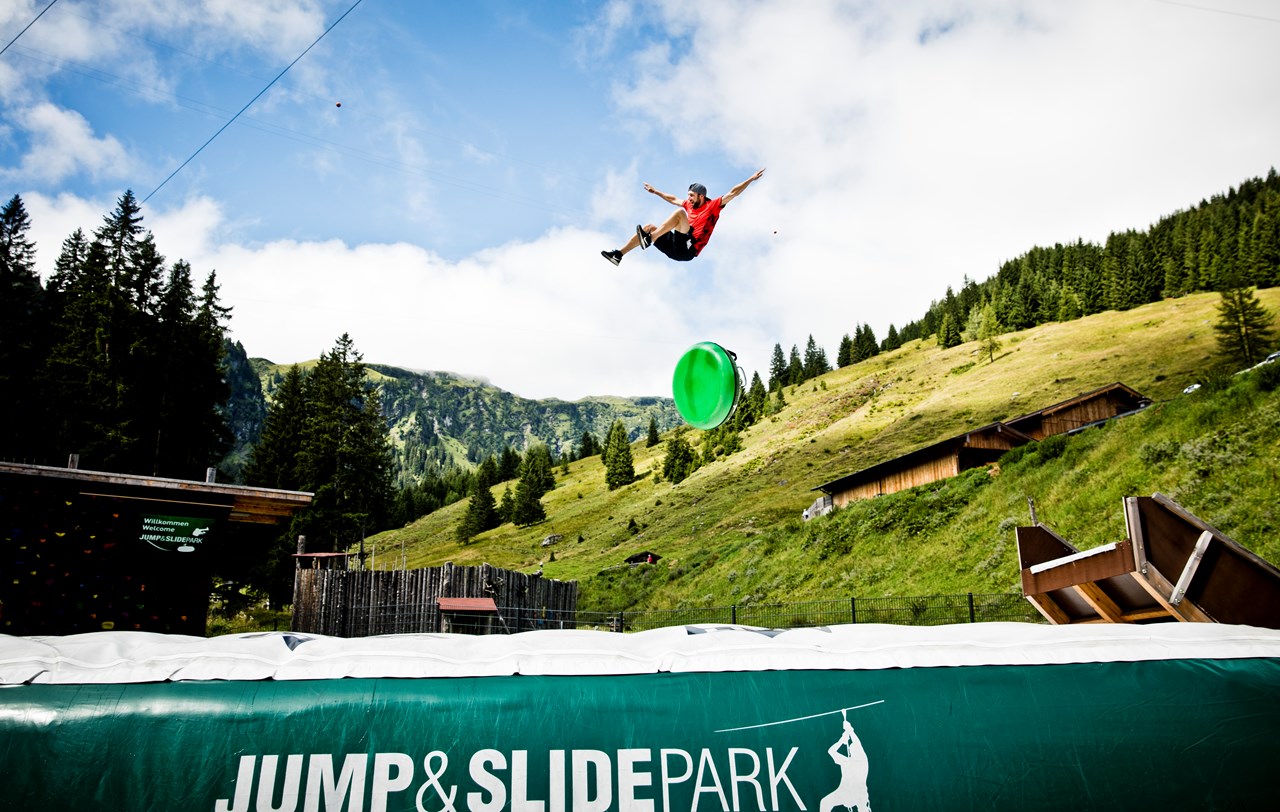 AlpenParks Hotel & Apartment Sonnleiten Saalbach Ausflugsziele Jump & Slide Park
