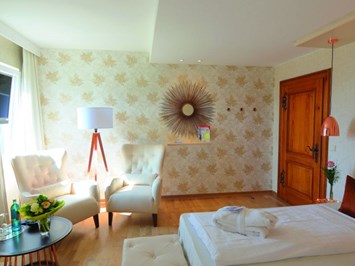 Berghotel Hoher Knochen Zimmerkategorien Komfort Doppelzimmer mit Balkon